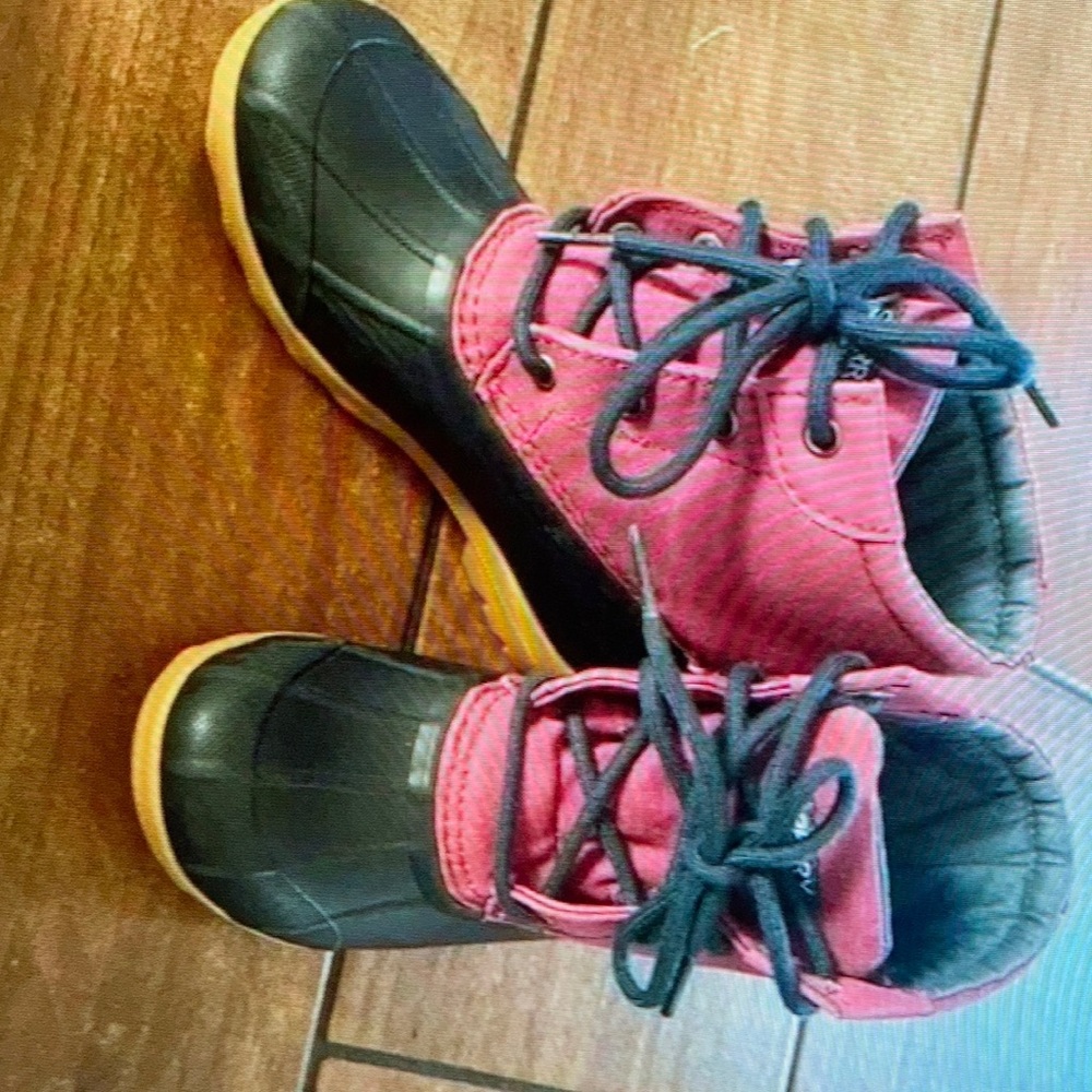 New Girls sperry port boot size 13